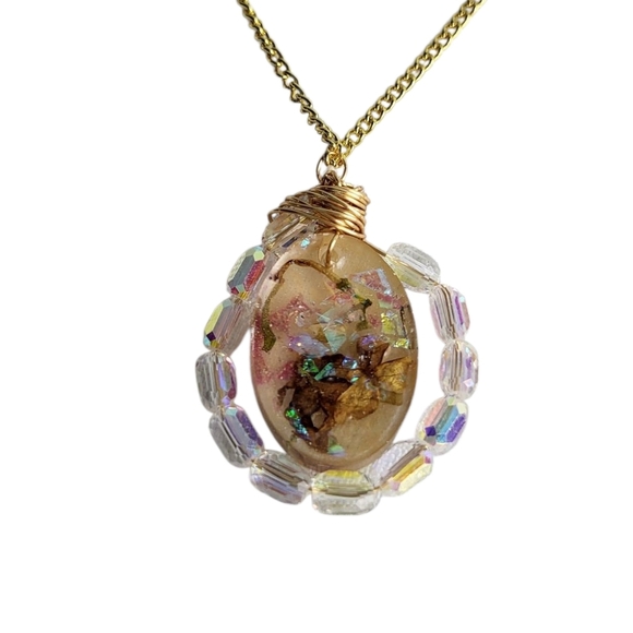 18k Gold plated Aurora Borealis Glass Rainbow Resin Lavender Flower Necklace - Picture 1 of 7